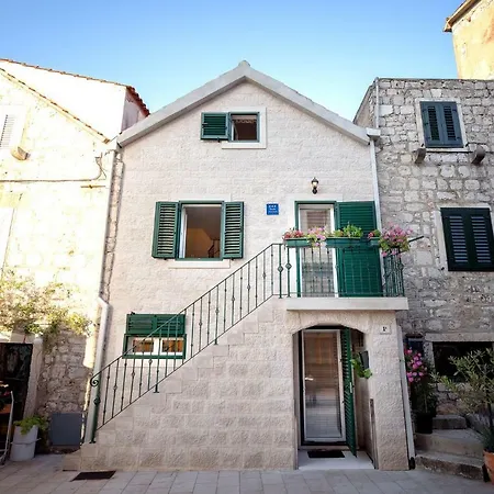 Bobotovi In Center Of Stari Grad, Hvar Apartment