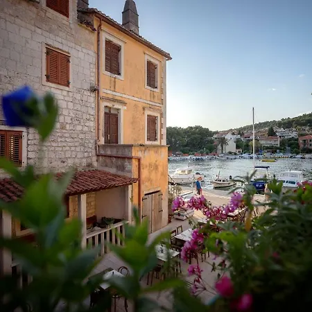 Bobotovi In Center Of Stari Grad, Hvar Apartment *