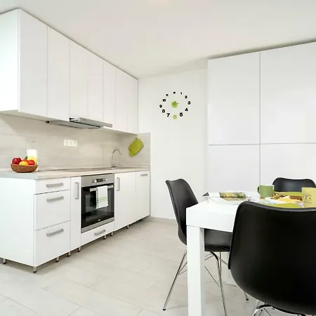 Apartmán Bobotovi Sea View Duplex *