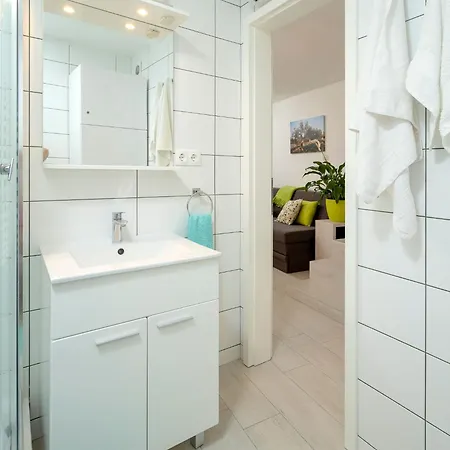 Apartmán Bobotovi Sea View Duplex *